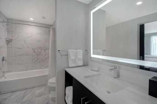 Embassy Suites By Hilton Alpharetta Halcyon