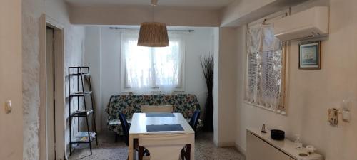  Traditional Greek house in Athens in Athen