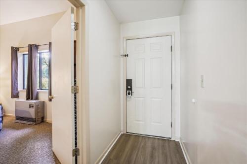 Cedarbrook Queen Suite 106 in Killington, USA