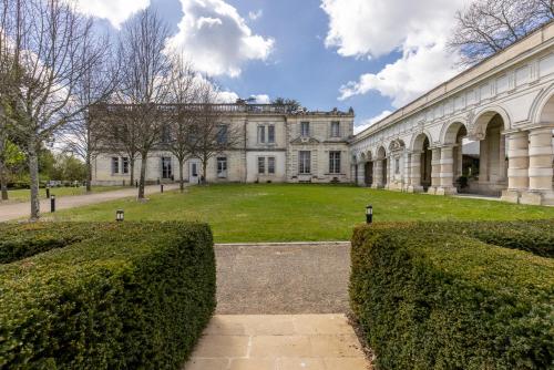 Hôtel Château La Chèze - Bordeaux Floirac - image 12