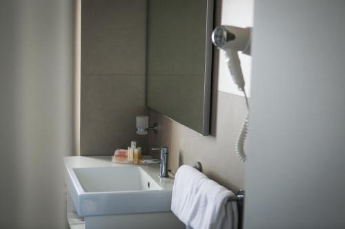 Yes Hotel Touring - main image