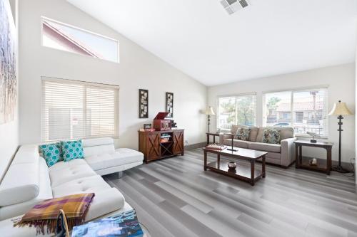 1900 Sqft House 5beds,3bath With heated Pool,spa,bbq, Las Vegas (photo 3)