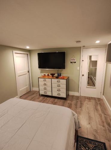 JD COZYNEST LLC in Shirley, USA