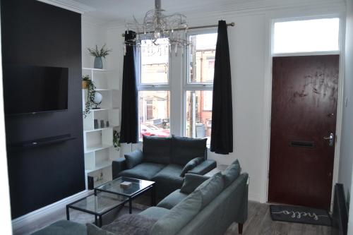 Luxury Home Close to Leeds City Centre gîte à louer Leeds Pharmaceutical Store