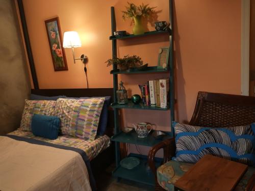 Cozy ground floor rooms at the heart of Jackson Heights