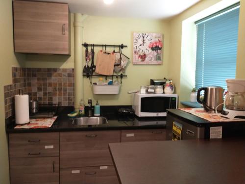 Cozy ground floor rooms at the heart of Jackson Heights Cozy ground floor rooms at the heart of Jackson Heights