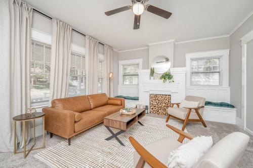 4 Bed 2 Bath Home by College Hill and Hospitals