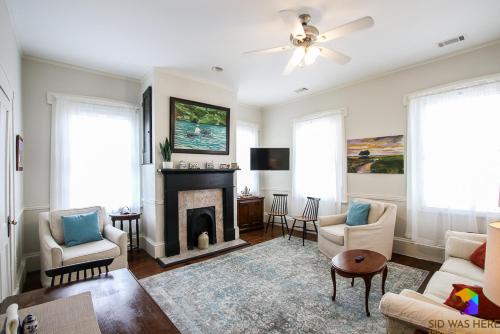 Upper-forsyth Park Area Apartment, Historic Savannah