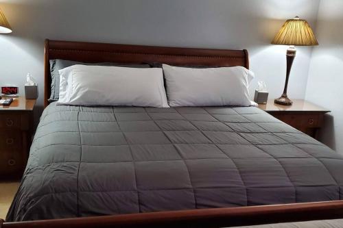 Fully Furnished, Beautiful, Spacious Two Bedroom Condo thumb 3