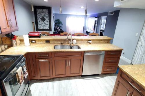 Fully Furnished, Beautiful, Spacious Two Bedroom Condo in Lauderhill, USA