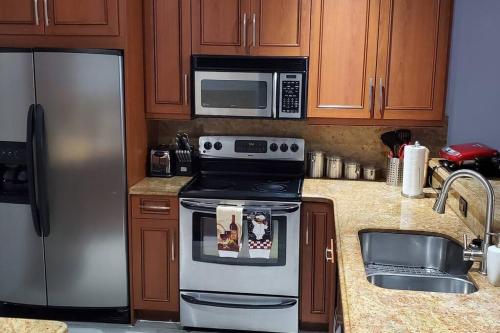 Fully Furnished, Beautiful, Spacious Two Bedroom Condo in Sunrise