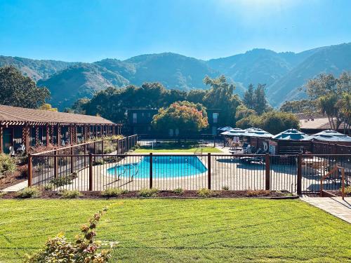 Swimming pool, Hidden Valley Inn in Carmel Valley (CA)