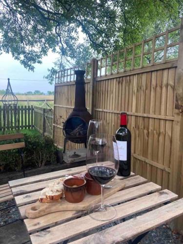 Glen Erin Hut in Gillingham Town