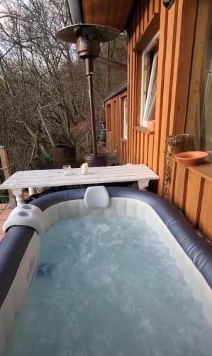 WaldPhantasia - Nationalpark Eifel - Jakuzzi mit Fernblick - Steilhang - Naturlage