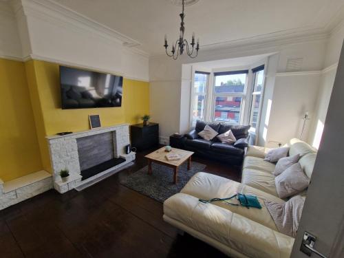 Fantastic 4 Bed for Contractors and Families
