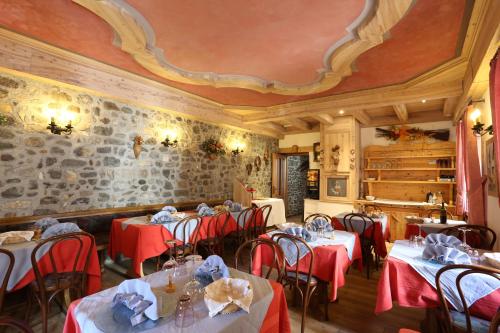 Restorāns, Albergo Centrale in Forni Di Sopra