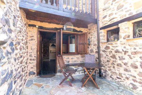 Bembibre Casa de turismo rural Sardom3 4-Star Guesthouse restaurant