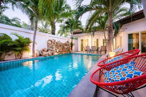 Majestic Residence Pool Villa 4 Bedrooms Private Beach