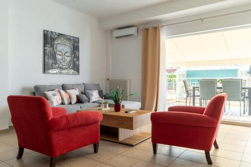 3BDR Penthouse -w/huge Balcony and hot tub-Jacuzzi, Афины