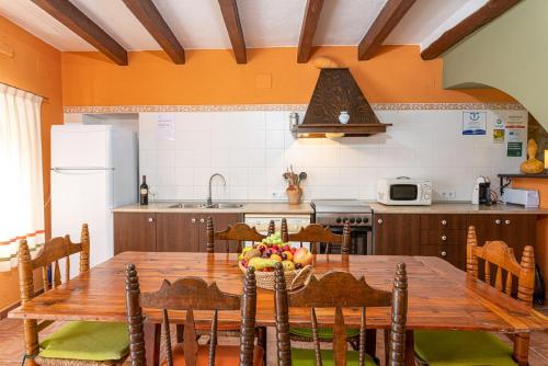 virtuve, CASA RURAL ANGELITA in Rossell