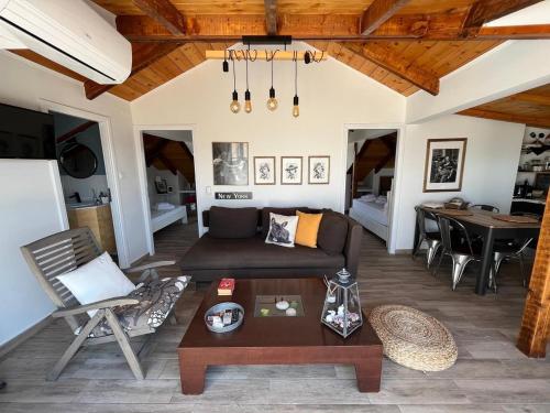 Countryside Loft - Inachos - Location saisonnière - Pasás