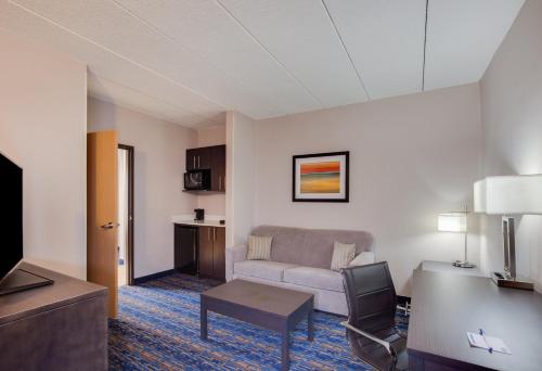 Holiday Inn Express I-95 Capitol Beltway - Largo, an IHG Hotel