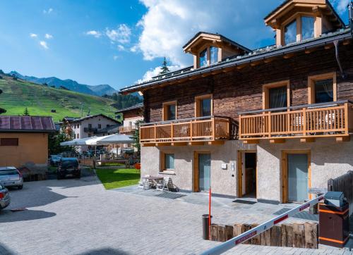  Casa Angelinat, Pension in Livigno