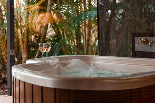 Lake Russell Lakeside Retreat - Emerald Beach