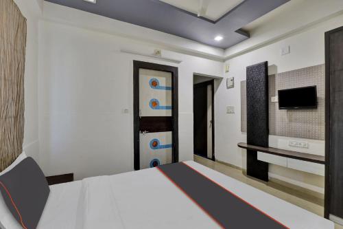 Collection O 81260 Hotel Alexa