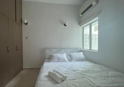 Trichrome Marina Island Pangkor Minimalist 5R4B Villa