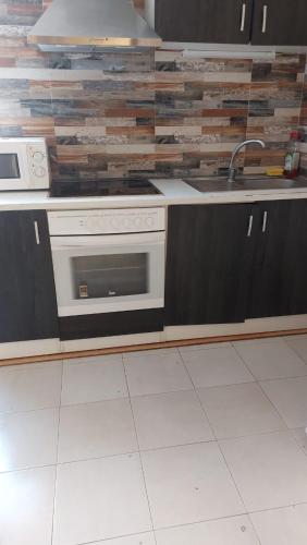 Pension Suiza in เรอุส