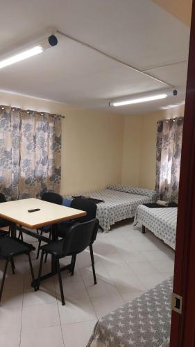 Pension Suiza in เรอุส