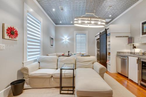 Cozy and Modern Norcross Hideaway with Covered Porches in Norcross, USA