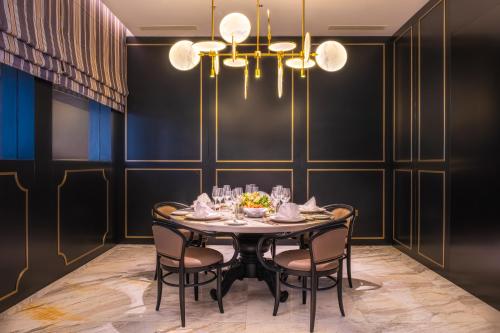 Nhà hàng, Hilton Kinshasa in Kinshasa