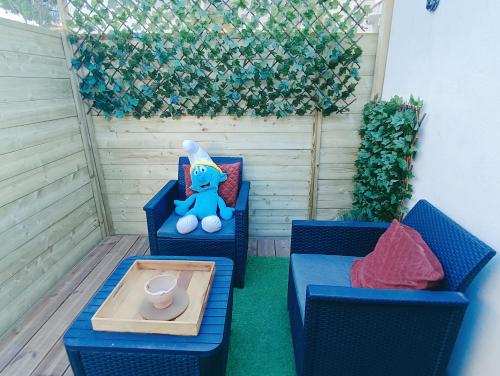 Gite du stade Le Studio cour parking et piscine partagee in District 10