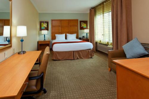 Holiday Inn Express Hotel & Suites Santa Clara - Silicon Valley, an IHG Hotel