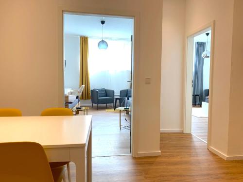 Alles komplett - 2 Schlafzimmer, große Küche, Bad, Kolín nad Rýnem (fotografie 6)