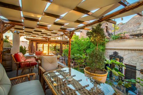 Selfie Cave Hotels Cappadocia - image 7