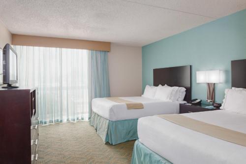 Holiday Inn Express & Suites Charleston DWTN -Westedge, an IHG Hotel