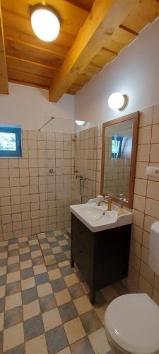 Kamillahaz in โปรอสซโล่