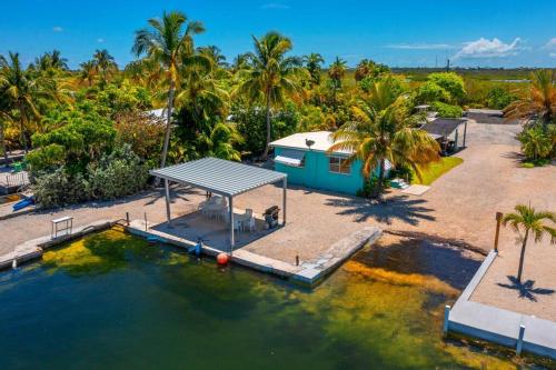 Exterior view, Waterfront Cozy Cottage with Boat Ramp & Dock in Little Torch Key (FL)