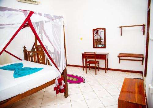 Double Room with Private Bathroom image 5