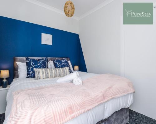 Perfect Contractor House in Liverpool with 7 Beds By PureStay - 14 nights min!, Liverpool (photo 3)
