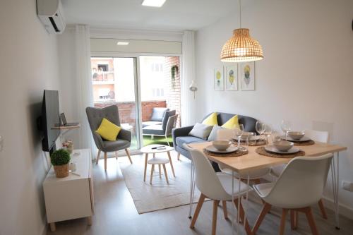 Modern Apartament al costat del Parc de la Devesa - Apartment - Girona