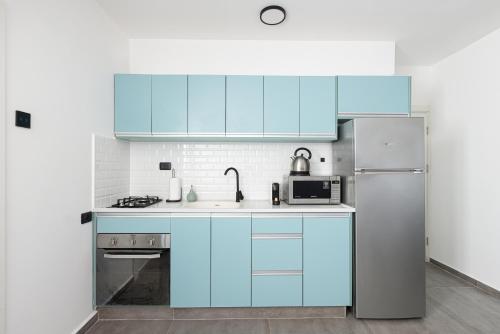 Nirvana 1BR Apt, Central Old Town, Private Balcony, Beer Szewa (zdjęcie 3)