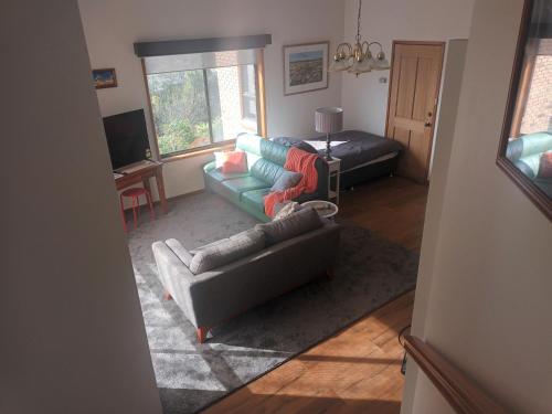 One bedroom Front apartment in Howrah with stunning views in Kelet-Hobart