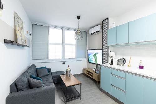 Oazis 1BR Apt,Central Old Town, Great location in Beer Sheva