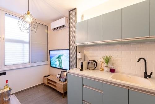 Fasiliti, Oazis 1BR Apt,Central Old Town, Great location in Beer Sheva