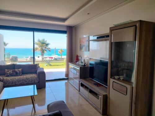 전망, Appartement Plage des Nations Prestigia Front Mer avec grand Jardin in 시디 부크나델
