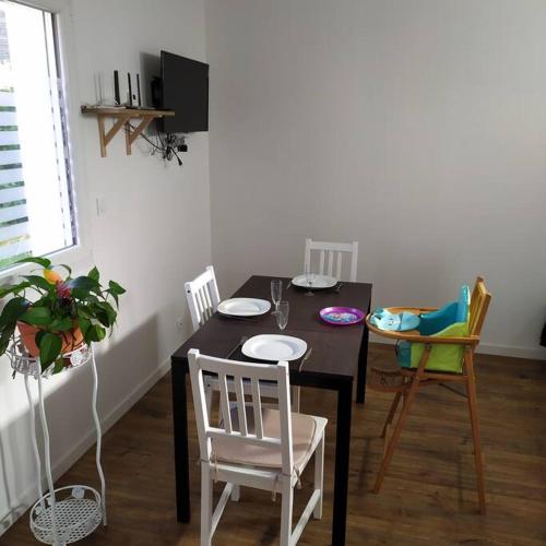 Appartement indépendant, calme 2 adultes, 2 étoiles